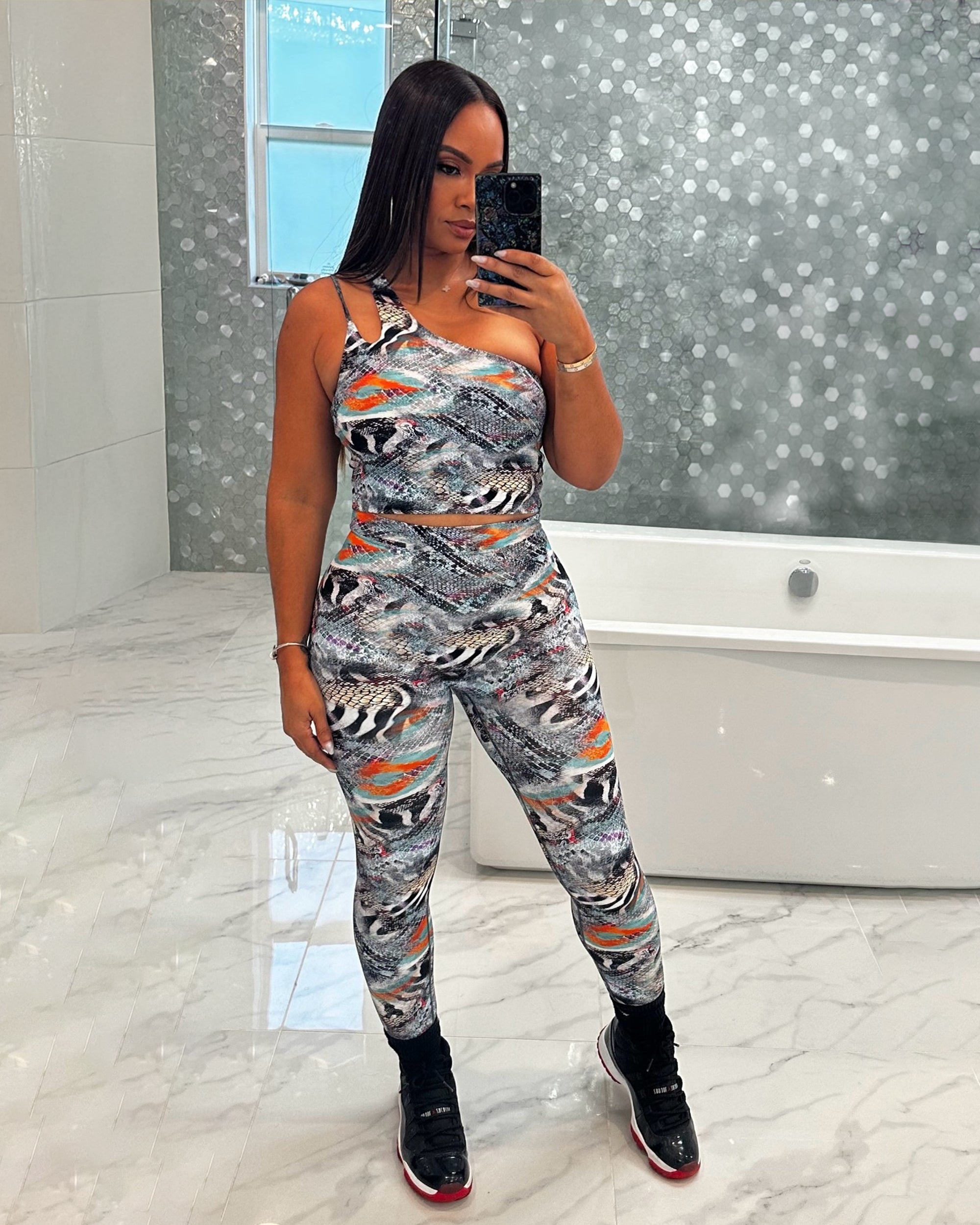 Tropical Fusion Scrunch Butt Leggings – SG by Evelyn Lozada