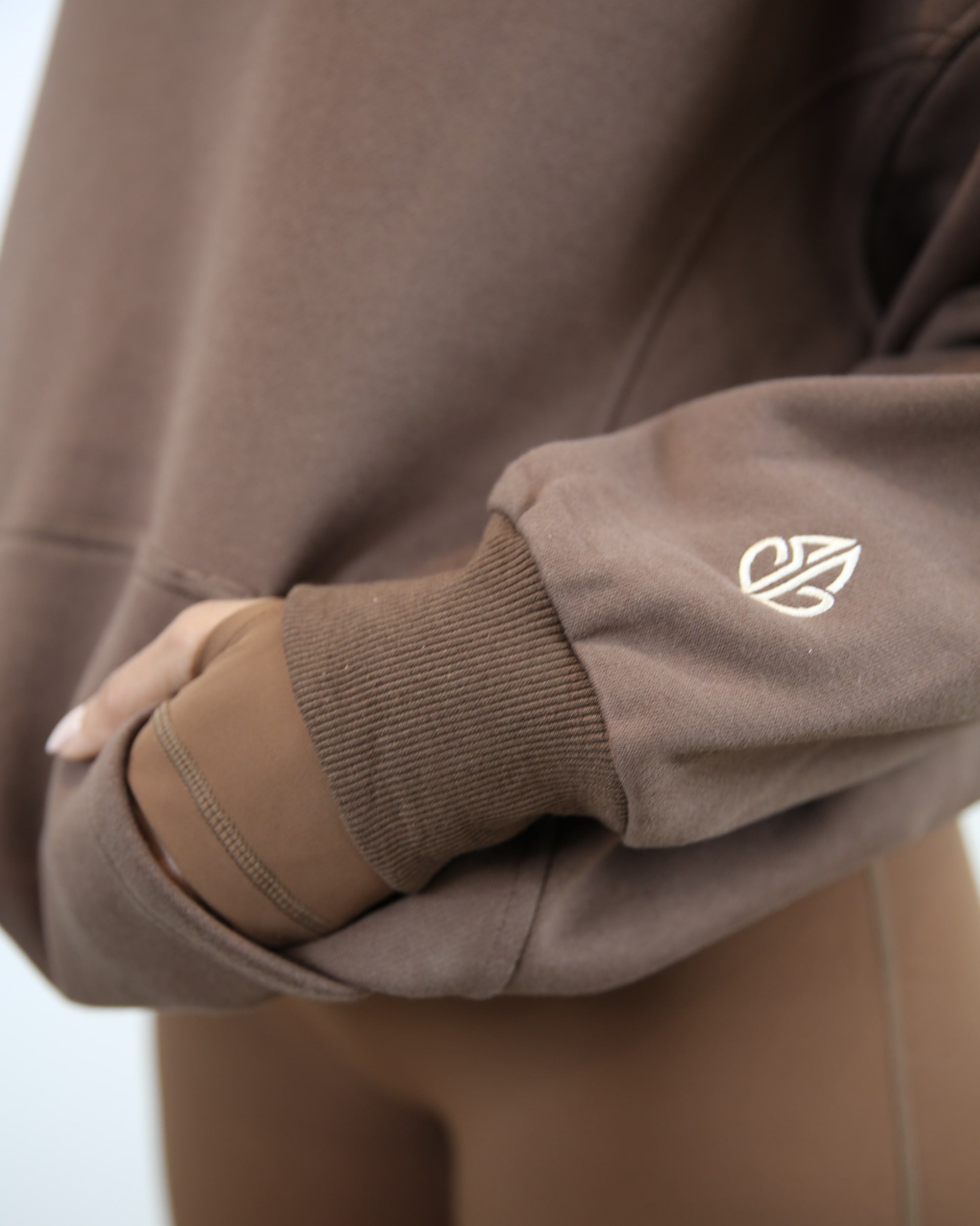 Brown Oversized Hoodie with Drawstring – SG by Evelyn Lozada